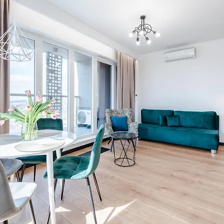 Tespis - Sokolska 30 Towers